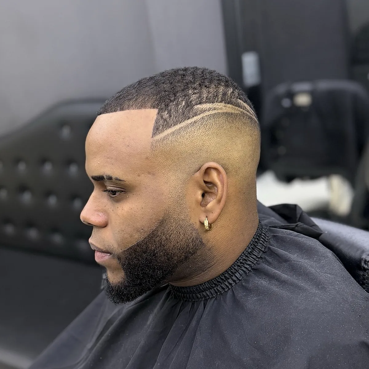 Fade con raya hecho en Jowel Barber Studio, barbería en L'Hospitalet